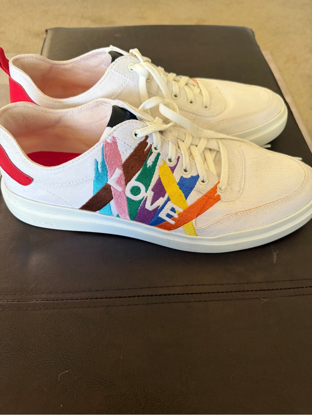 Cole Haan White Canvas Sneakers with Multicolor 'LOVE' Brushstroke Design